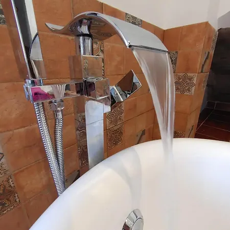 Casa Con Piscina Y Jacuzzi דירה פונטה-ודרה