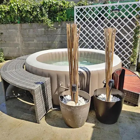 Casa Con Piscina Y Jacuzzi Apartamento *