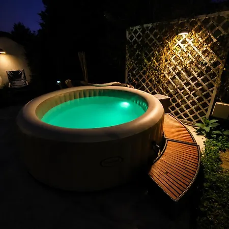 Casa Con Piscina Y Jacuzzi